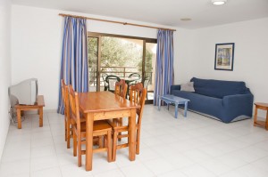 4 person 2 room apartment and 2 children with private facilities