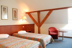 Standard double or twin with private facilities (bath and shower)