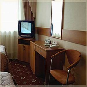 Standard single with private facilities (shower)