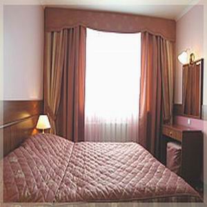 Standard double with private facilities (shower)