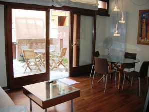 4 person budget 1 room apartment with garden view, garden, and private facilities