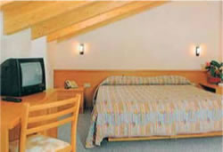 Classic double or twin with lake view, balcony, private facilities (shower), and breakfast