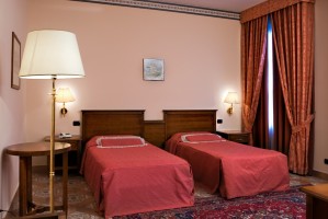 Standard triple with private facilities