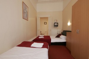 Basic triple with private facilities (shower)