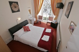 Basic double with private facilities (shower)