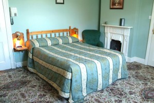 Comfort single with private facilities