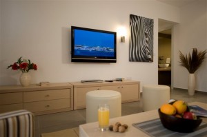 4 person executive 2 room suite with sea view, balcony, and private facilities (bath and shower)