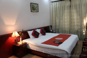 Superior double or twin with private facilities (bath and shower)