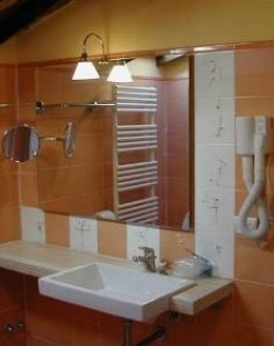Triple with land view, and private facilities (bath and shower)