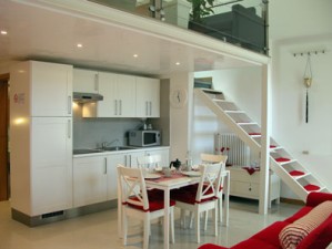 4 person deluxe studio with garden view, garden, and private facilities (bath and shower)