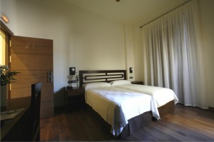 Standard double with private facilities