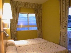 Superior twin with sea view, terrace, and private facilities (bath)
