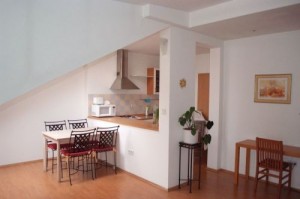 Comfort quad with city view, and private facilities (bath and shower)
