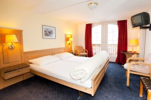 Superior double with mountain view, private facilities, and breakfast