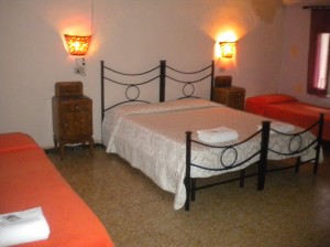Triple with private facilities