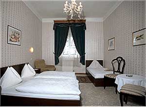 Standard triple with private facilities (shower)