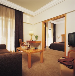 2 person suite