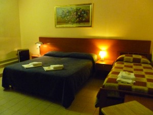 Triple with private facilities