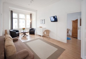 6 person 3 room apartment with balcony, and private facilities (bath)