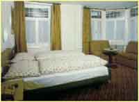 Basic double for single use with private facilities, and breakfast