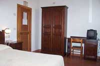 Comfort double with city view, private facilities, and breakfast