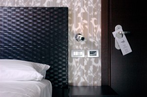 Standard double for single use with city view, king bed, private facilities (bath and shower), and breakfast