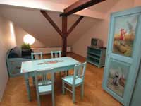 4 person deluxe 2 room suite with private facilities (bath and shower)