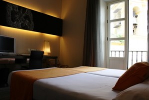Economy single with private facilities (shower)