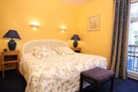 Superior double with garden view, and private facilities (shower)