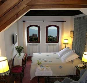 Deluxe double with panoramic view, and private facilities (shower)