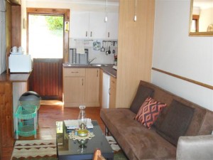 4 person family cottage with sea view, terrace, and private facilities (bath and shower)